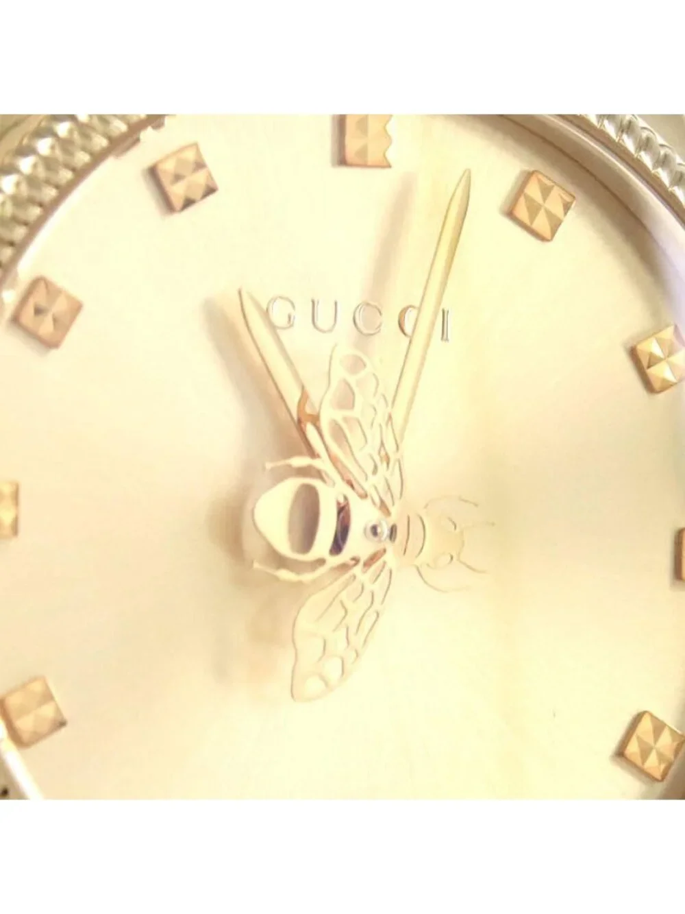 Gucci Timeless 126.5 Quartz Watch